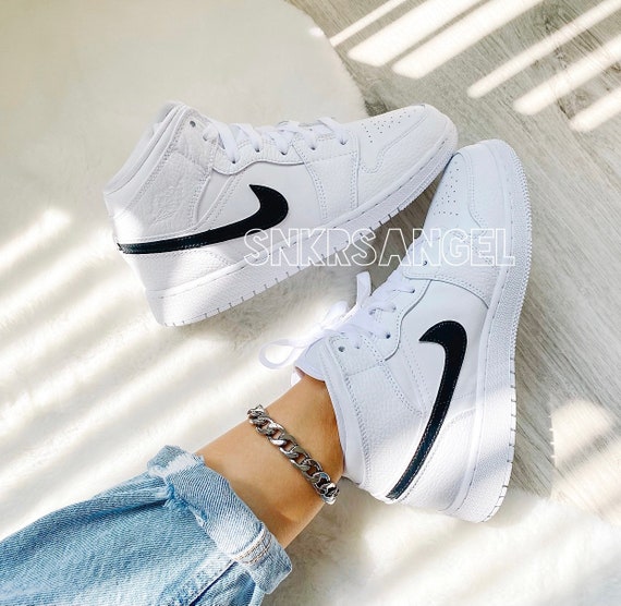 Custom nike air blanco negro medio - Etsy