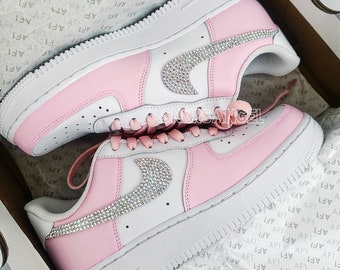 ナイキ エアフォース1 ロー '07 12mmピンクカスタム拡張なし 2/25 発売予定！ナイキ エア フォース 1 07 ロー LX “ピンク