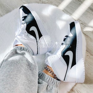 Zapatillas personalizadas nike air jordan 1 mid gris negro