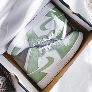 Aj1 sage deals