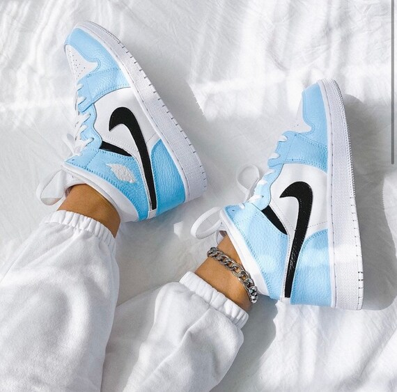 jordan 1 baby blue mid