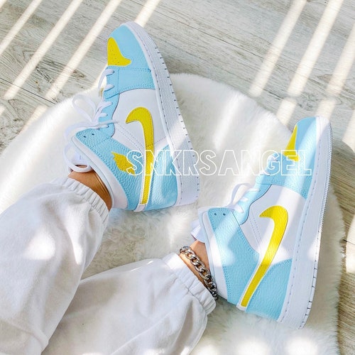 air jordan yellow blue