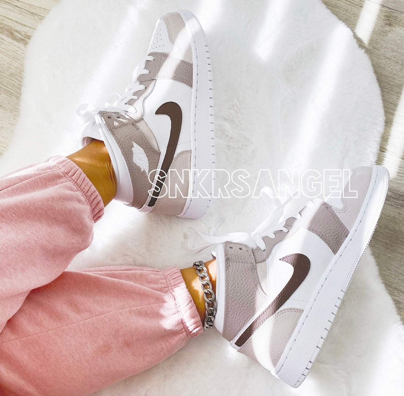 custom jordan 1 mocha