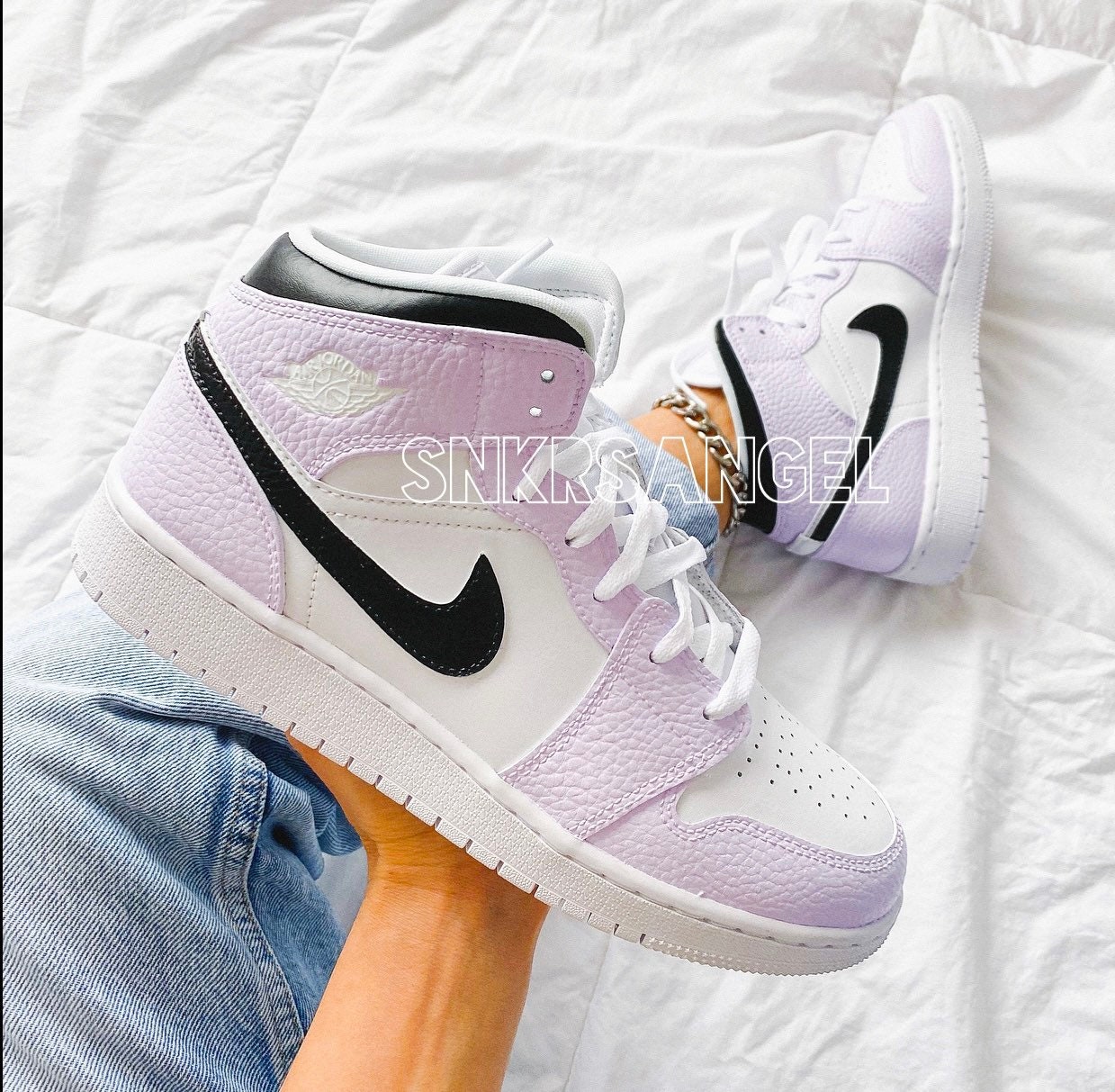 Jordan 1 light deals pink and black