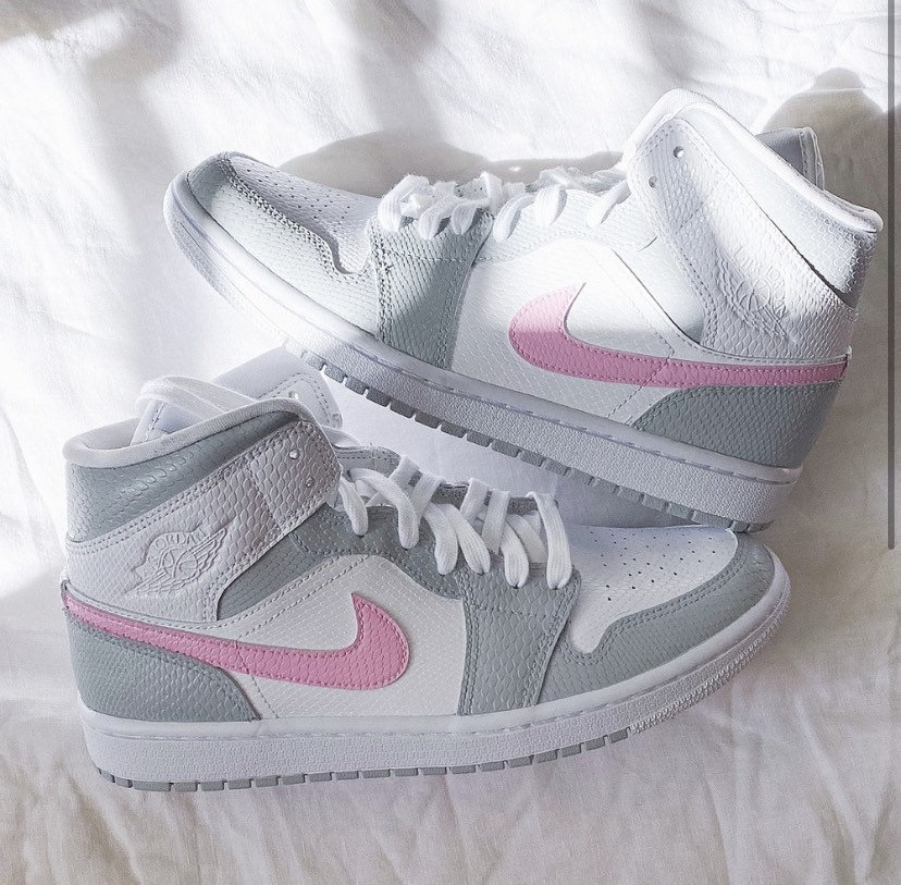 pink and gray air jordans