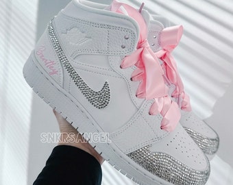 Hochzeit Air Jordan 1 Mid Braut Sneakers Frau Schuhe Strass Kristall Bling Braut Sneakers Abschlussball Tochter Enkelin Geschenk