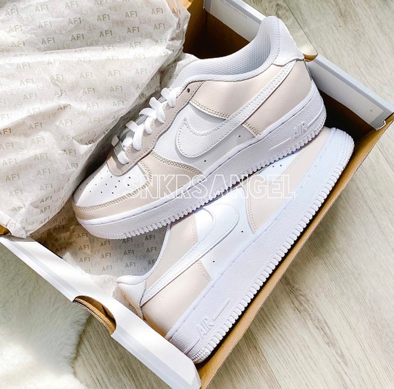 What kind of paint can I use to paint my white leather Nike AF1