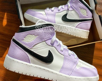 nike jordan 1 lilac outline