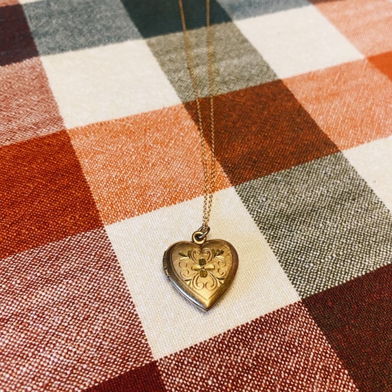 Vintage 1940s Heart Locket