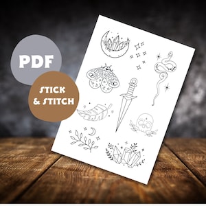 Puede incluir: Una hoja imprimible de ocho diseños de tatuaje en blanco y negro. Los diseños incluyen una luna creciente con cristales, una polilla con ojos, una daga, una pluma, una calavera con hojas, una serpiente, una rama con hojas y una luna creciente, y cristales con hojas.