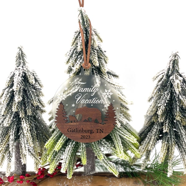 Gatlinburg Family Vacation Ornament • Great Smokey Mountains Ornament • Gatlinburg Souvenir • Custom Christmas Ornament • Handmade Gift