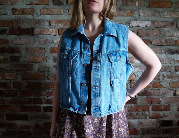 Womens Size M - L Boxy Fit Vintage Denim Vest Tru… - image 6