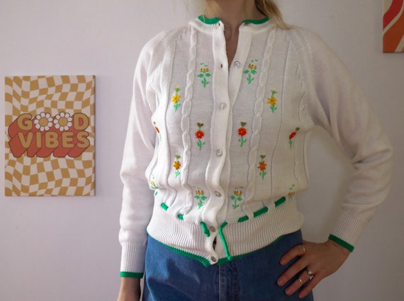 Vintage Cottage Core Embroidered Retro Knit Cardi… - image 8