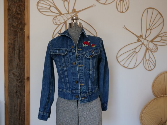 Women's XS Vintage 1990s Lee Denim Trucker Jacket… - image 6