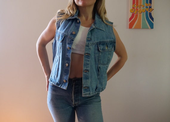 Womens Size M - L Boxy Fit Vintage Denim Vest Tru… - image 2