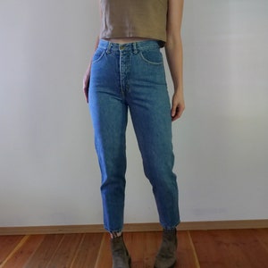 Mom jeans canada deals