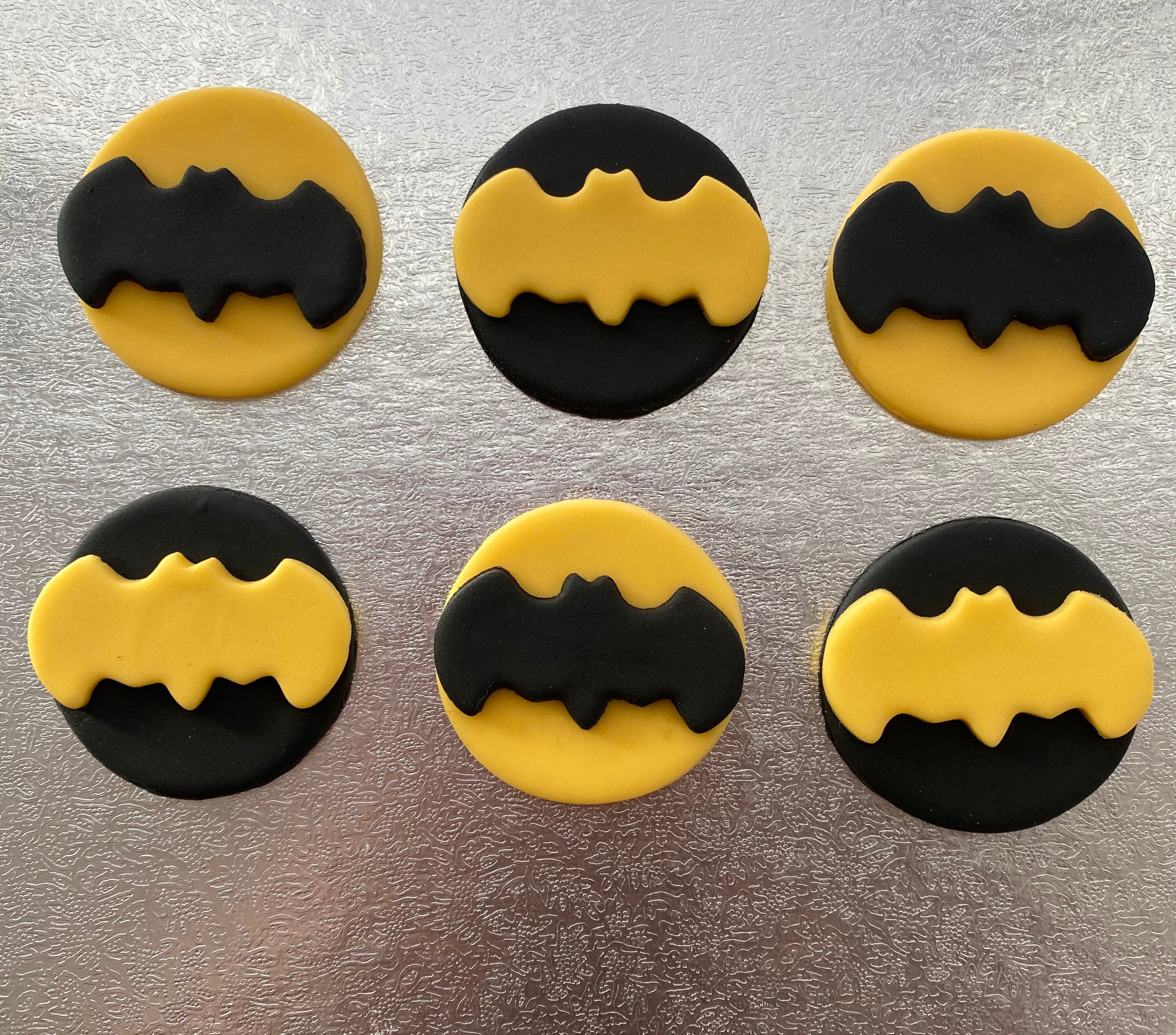 Batman edible fondant cupcake toppers Superhero Party Etsy