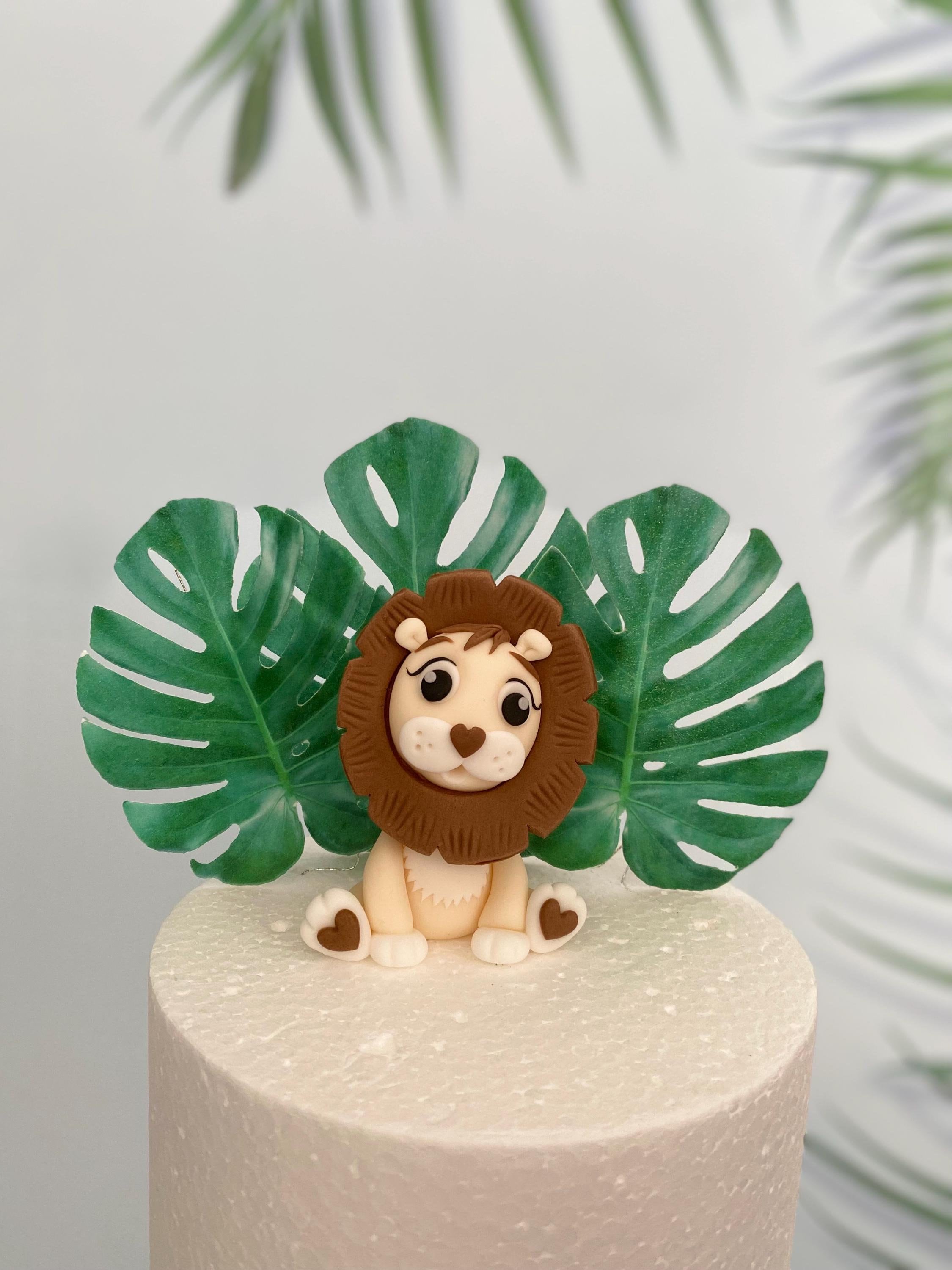 Leeuwentaarttopper - baby leeuw - tropische bladeren - verjaardagstaart -  babyshower - safaridieren - jungledieren - eetbare safaritaartdecoraties -  Etsy België, image size:2250x3000