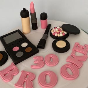 Fondant make-up taarttopperset – handgemaakte verjaardagsdecoratie