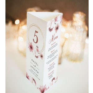 Support de menu en trois volets en fleurs de cerisier, panneau numéro de table, programme de mariage, téléchargement numérique instantané modifiable, modèle CB