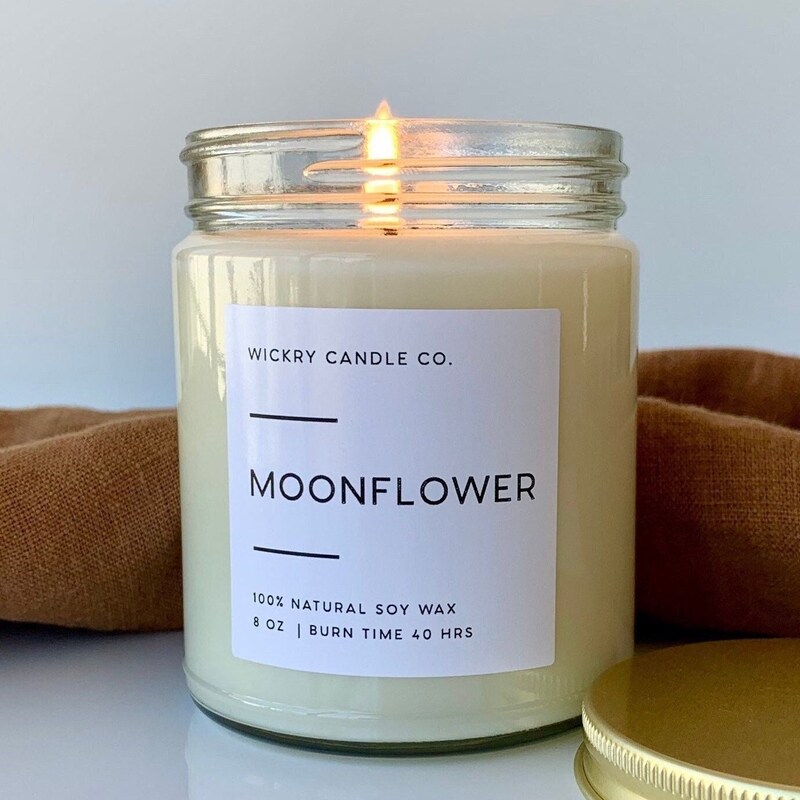 Moonflower Scented Single Wick Candle main image 0