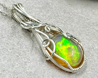 Sterling Silber Wire Wrapped äthiopische Opal Anhänger Halskette