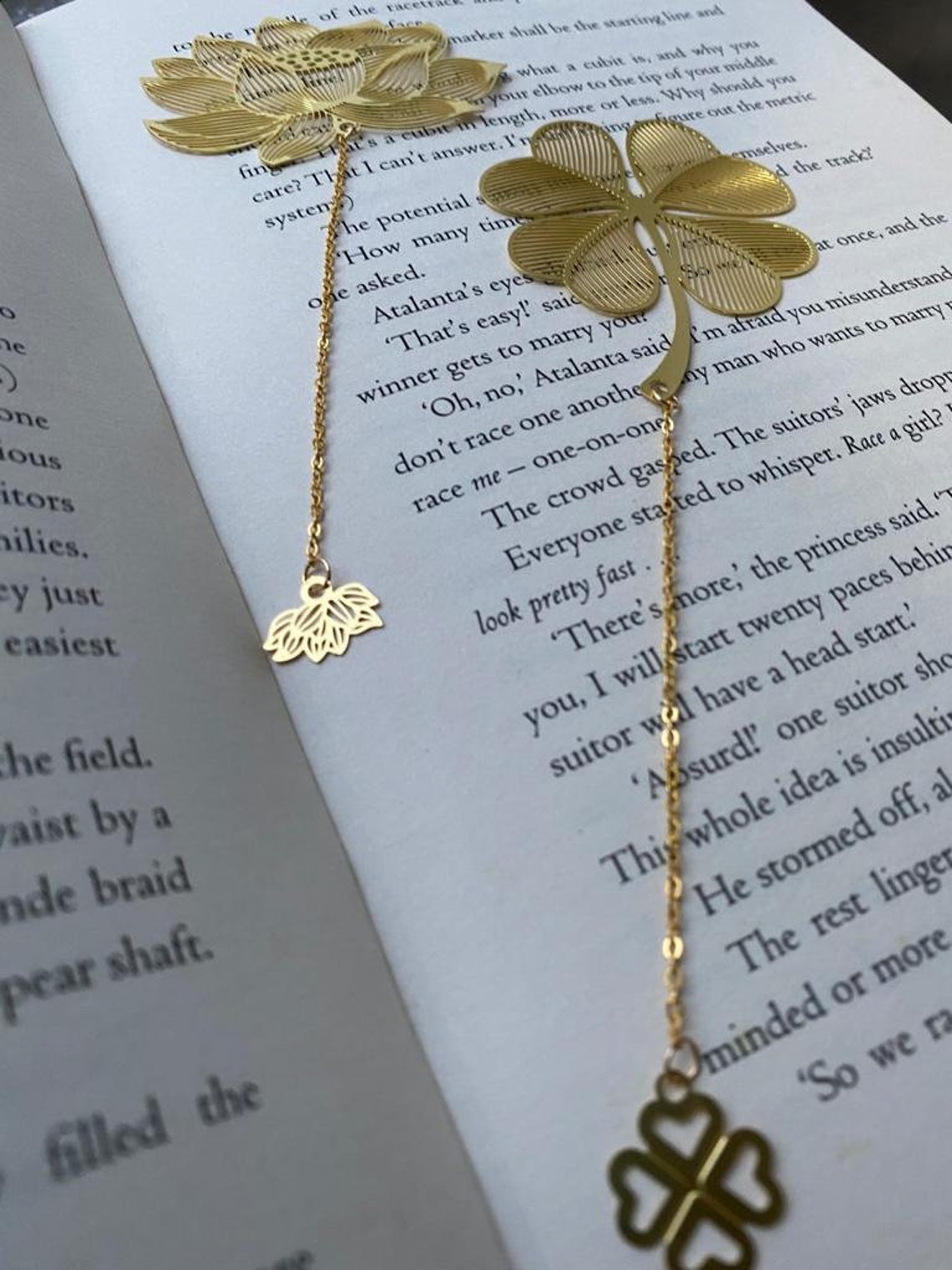Goldplated bookmark available in eight intricate designs with Etsy