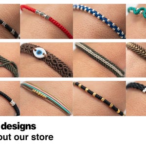 K&ouml;nnte beinhalten: Eine Auswahl handgefertigter Armb&auml;nder in verschiedenen Designs und Farben, darunter Schwarz, Rot, Blau und Gr&uuml;n. Einige Armb&auml;nder haben metallische Akzente und einzigartige Muster. Der Text "Lots of designs" und "Check out our store" ist ebenfalls enthalten.