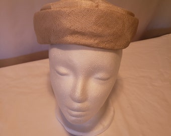 Vintage ladies beige pillbox hat made in USA Hudson Bay Company