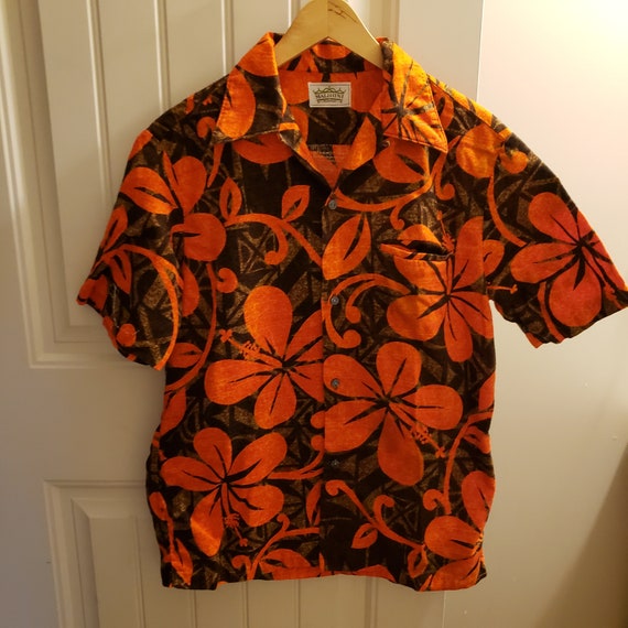 1970s Malihini Mens Hawaiian Shirt 