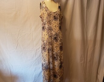 Vintage Jolibel Petite ladies sleeveless long dress. Size 10. Stretchy. Mesh floral fabric Lined. Sheath style