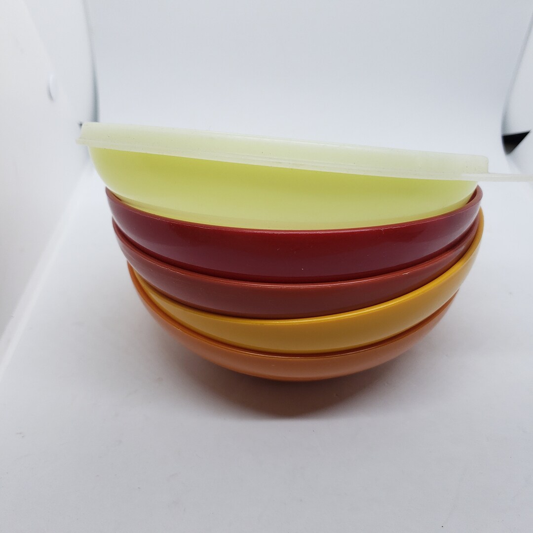 Set of 5 Vintage Tupperware Cereal Bowls. One With Lid Etsy