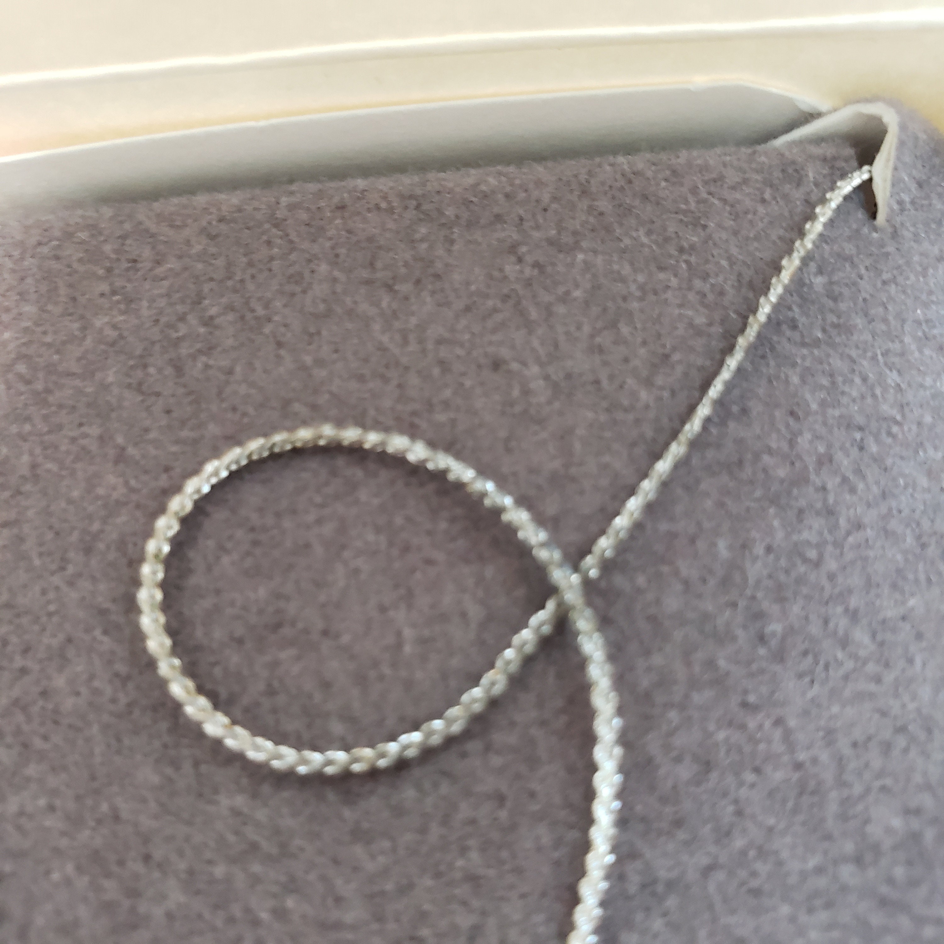 Accessoire de couture petite boite métal et étui bois buis coutur