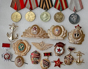 Soviet vintage badges, pins - set of 19 pieces - USSR - Soviet Union
