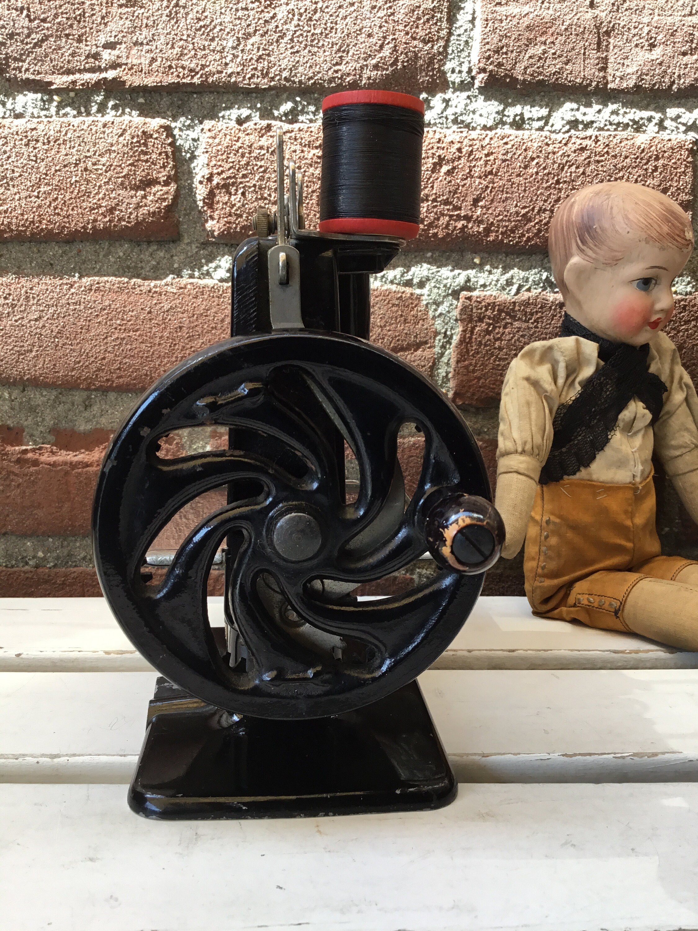 Singer Sewhandy Toy Sewing Machine - Black Antique Children's Toy