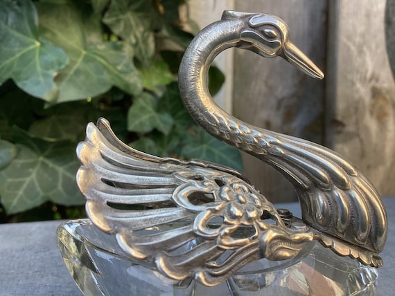 Crystal / Silver Swan Salt Cellar Beautifully Made in  display picture 3
