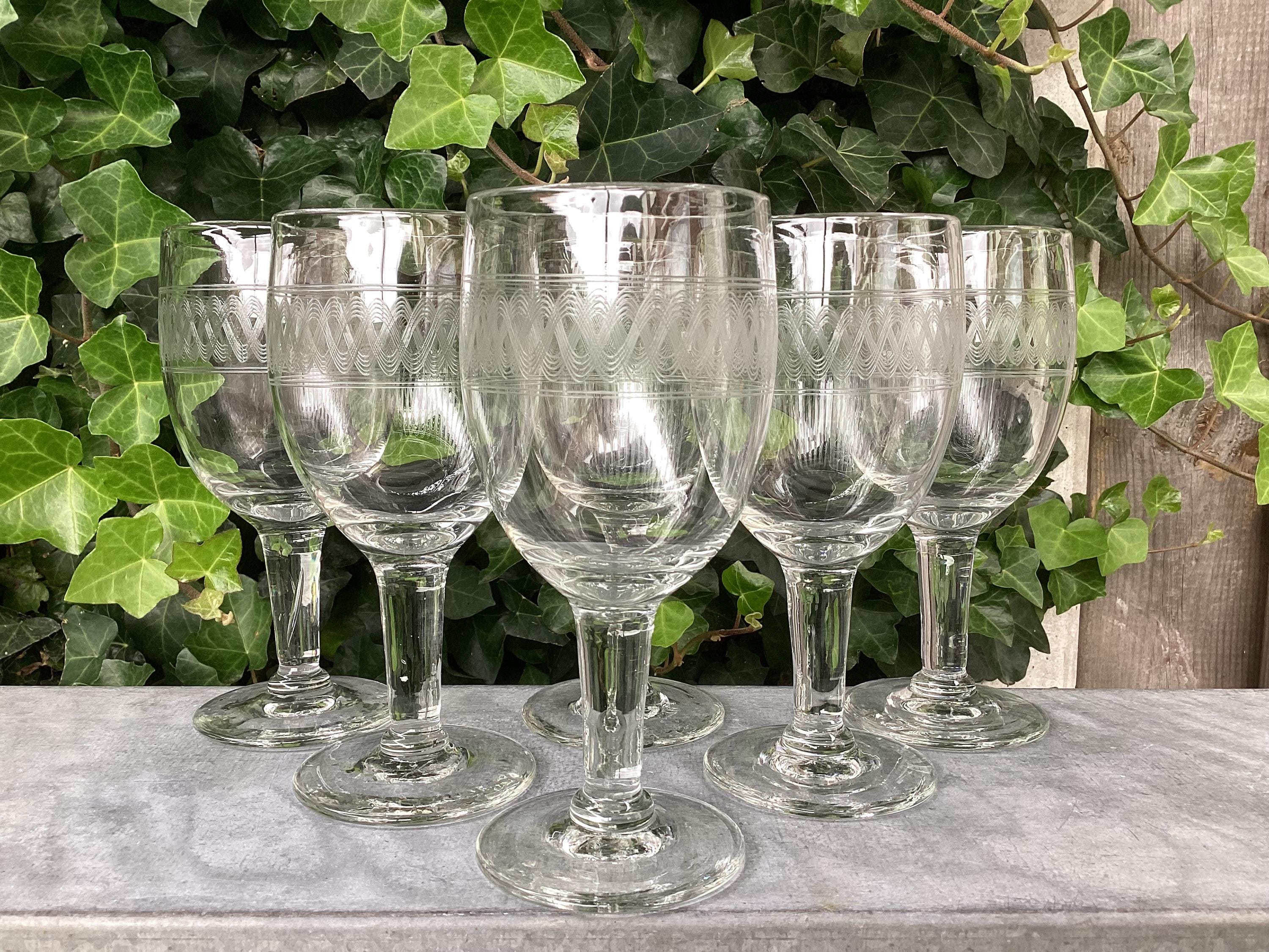 Antique Needle-etched Glasses Made Around 1905 – Elegant Set of 6