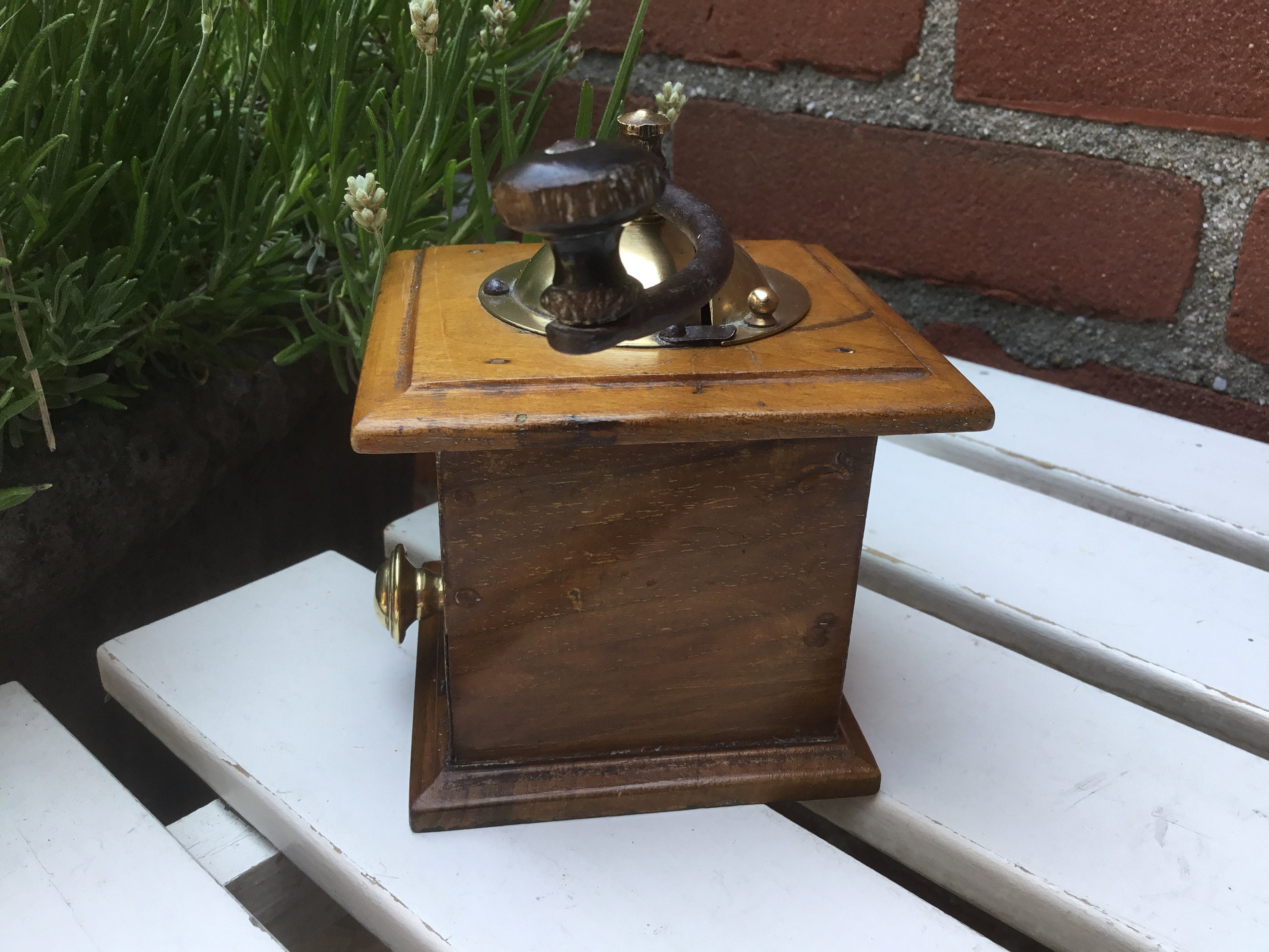Lot De 2 Moulins à Café Jouets Anciens – En Bois, France, Originaux, Vintage