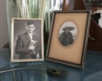 Rectangular Vintage Photo Frame - Metal Photo frame with floral edges corners - to place vertically or horizontally - anti-reflective glass