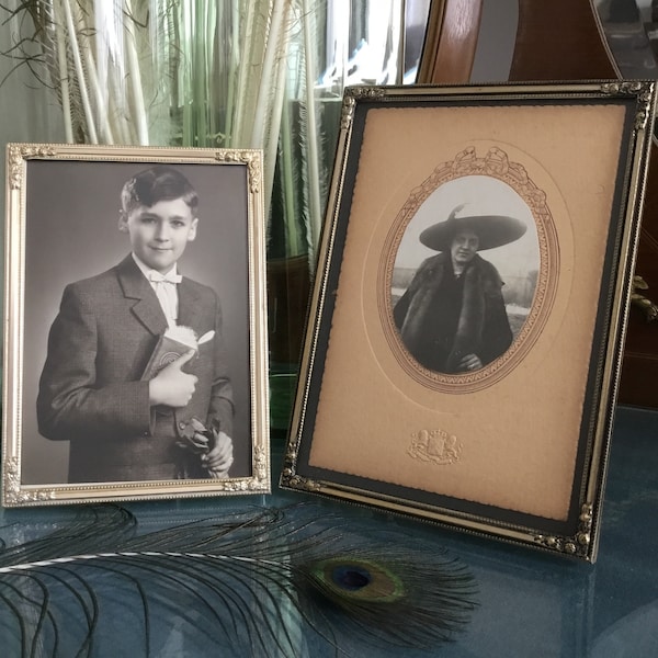 Rechthoekig Vintage Fotolijst - Metalen Foto frame met bloemenranden hoekjes - om verticaal of horizontaal neer te zetten - ontspiegeld glas