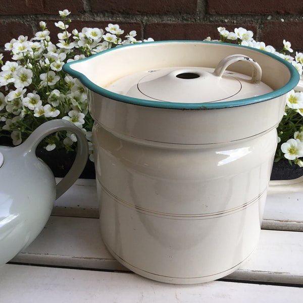 Cream Enamel Milk Kettle with Gold Stripe and Lid - super Decorative in your Kitchen - Dutch Enamel Utensil - made in 1950