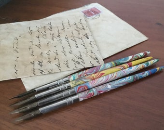 Oude Houten kroontjespen Ca. eind jaren 1940- calligaphy pen houder met originele dip in pen… Ongebruikt - Uiterst zeldzaam - 2 collectible.