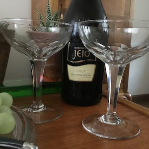 Copas de champán, juego de 2 copas Val Saint Lambert talladas en facetas, Bélgica, años 30