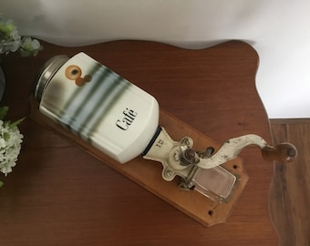 Old ID Coffee Grinder - white ceramic bean pot - honey-colored wooden wall shelf - Ca. 1900 Belgium - with original glass collection tray