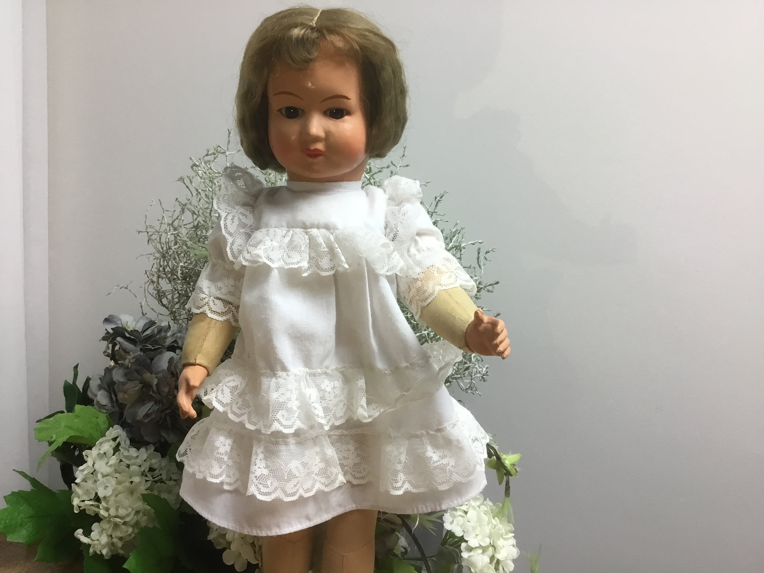Poupée Ancienne En Papier Mâché - Corps Et Tête Articulés, Occasion