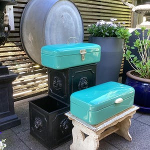 Mint Green Enamel Bread Box - Bread box enamelled iron with silver-coloured metal hinges and locks - or with white bakelite handle