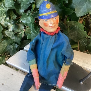 Puppet theatre doll policeman/policeman - children's fantasy game - children's toys - toy doll - role play theatre - antique papier-mâché
