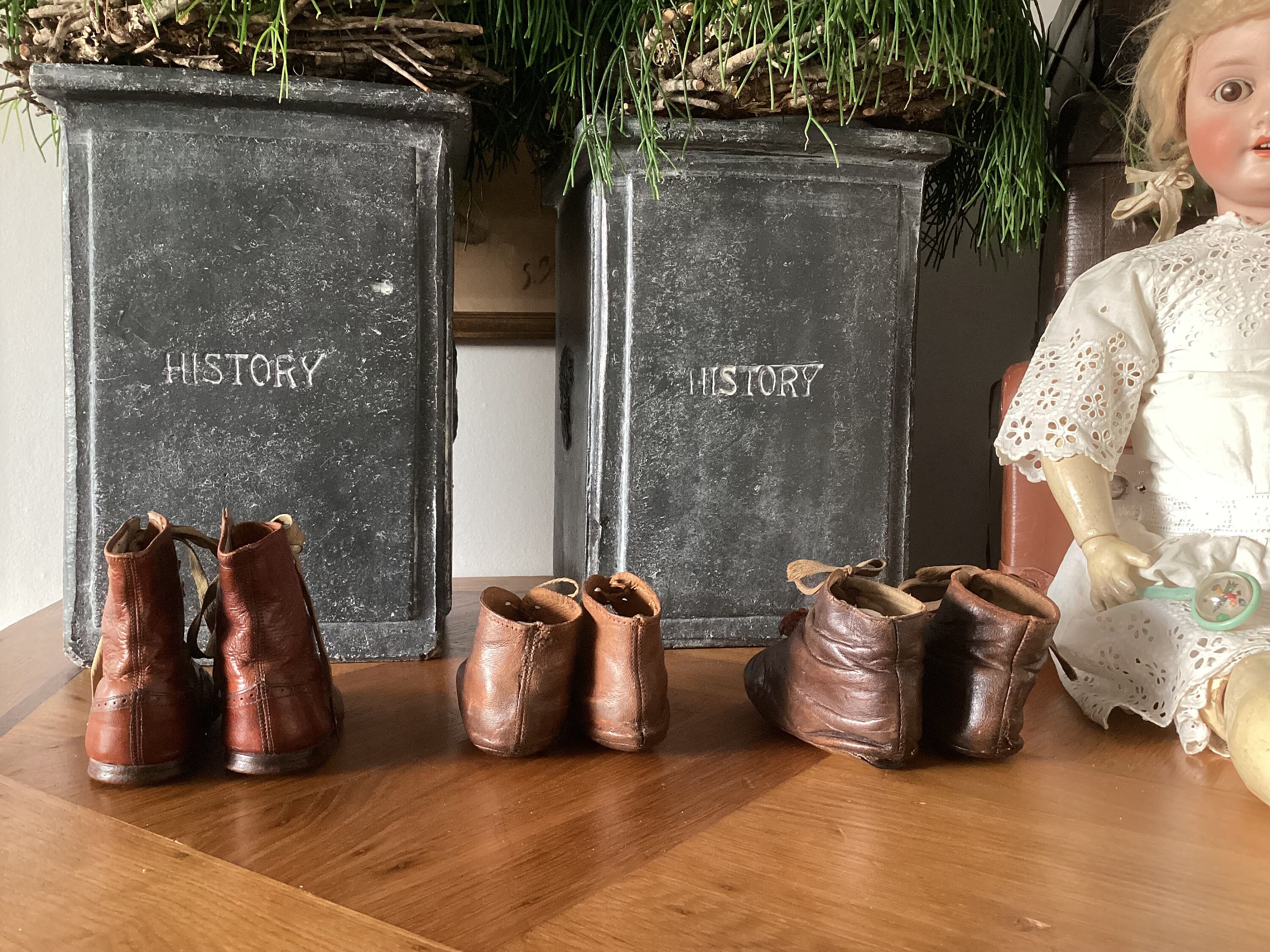 Paire De Chaussures Bébé Victoriennes Vintage – Cuir Original Années 1890