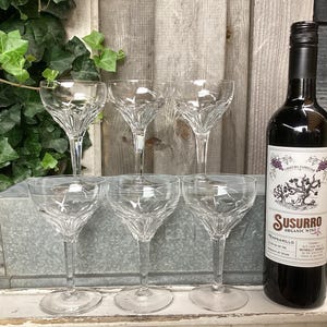 Set of 6 crystal wine glasses, clear cut, vintage coupe style, glassware in good condition - elegant table decoration