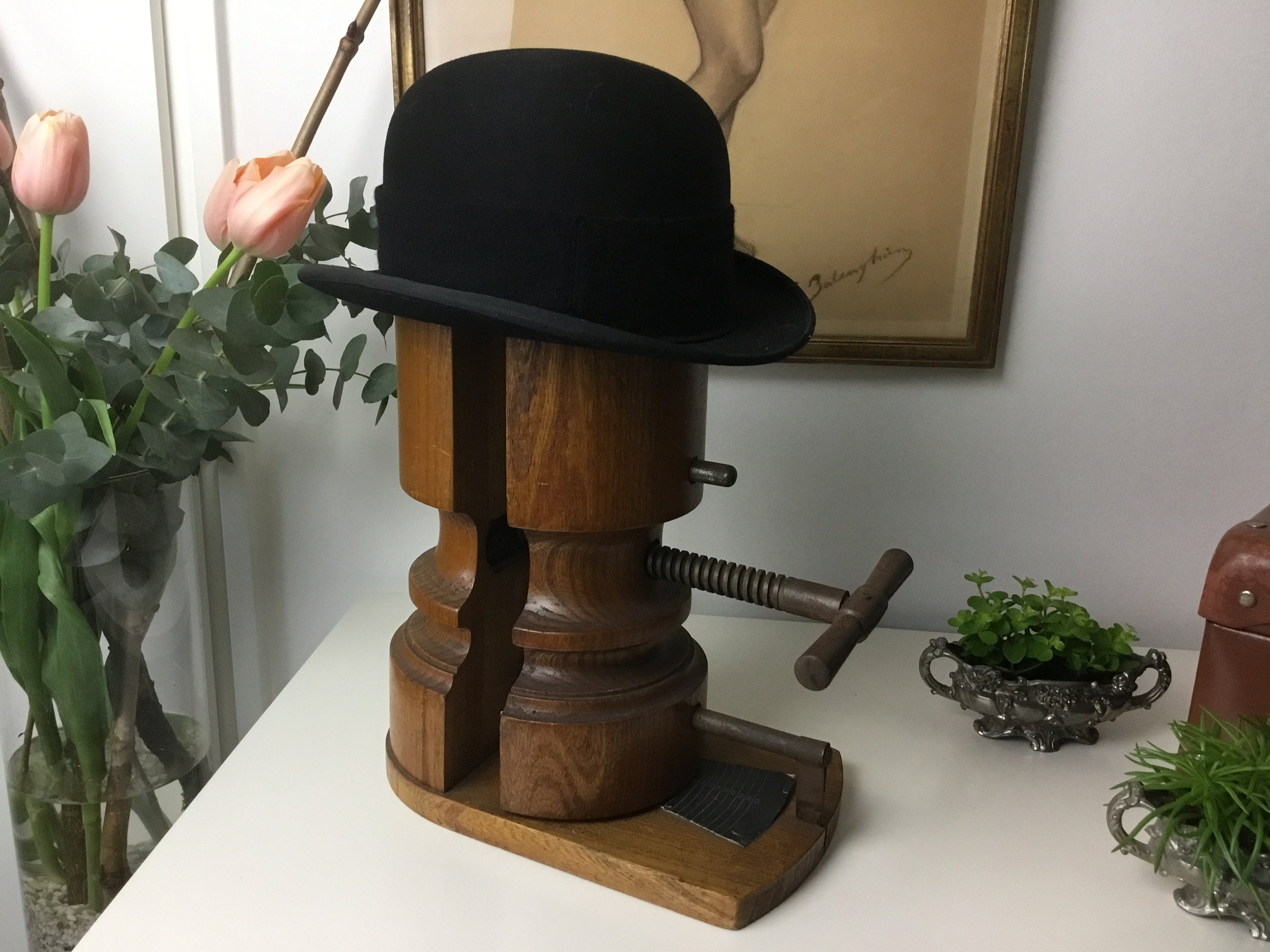 Hutspanner aus Eichenholz dekorativ und funktionell für die - .de
